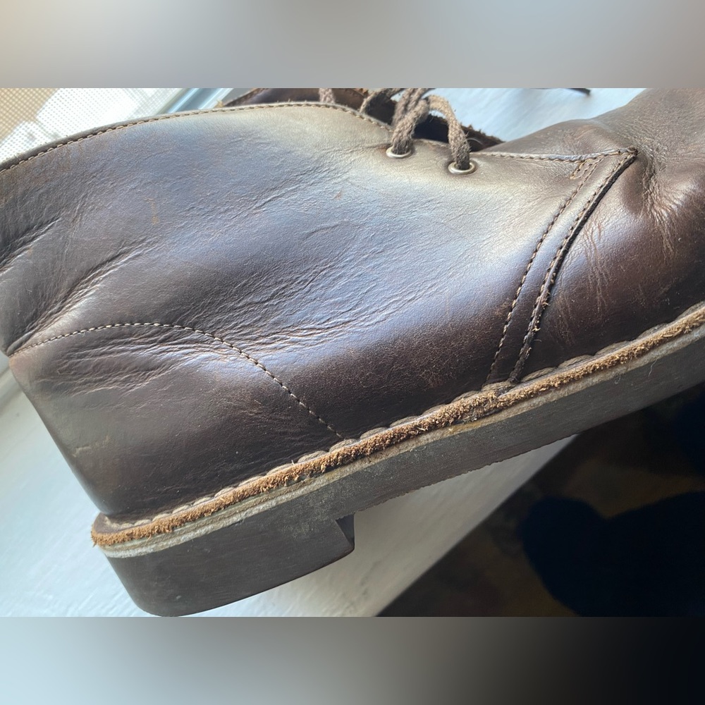 C L A R K S sleek leather Boots- 11,5 Brown - gorgeous n classic